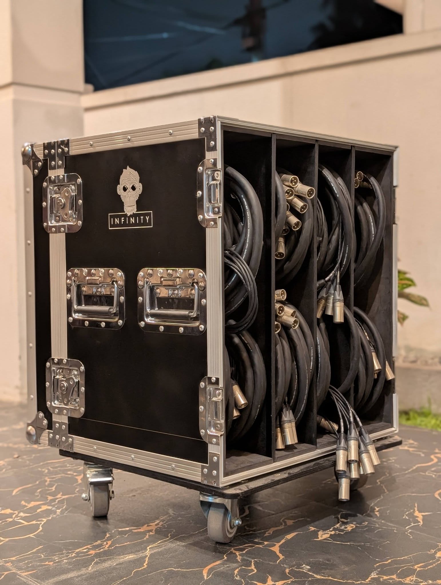 Cable Trunk Open View